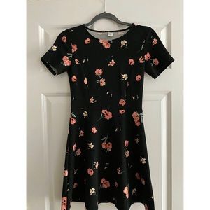 H&M Black Floral Short Sleeve Dress